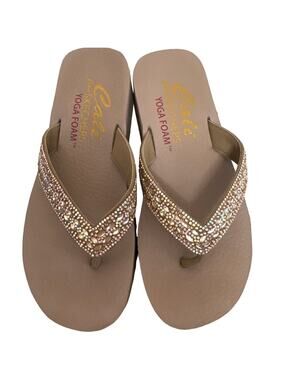 Cali Sketcher Taupe Yoga Foam Rhinestone Flip Flops Size 9 Worn A Few Minutes